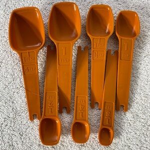 Vintage Tupperware MCM Orange Measuring Spoon Set 7 Pcs